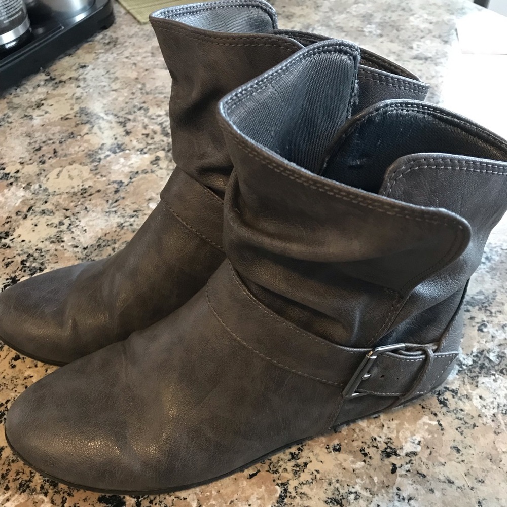 Lower East Side gray slouch ankle boots